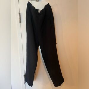 Black Aritzia Wilfred trousers